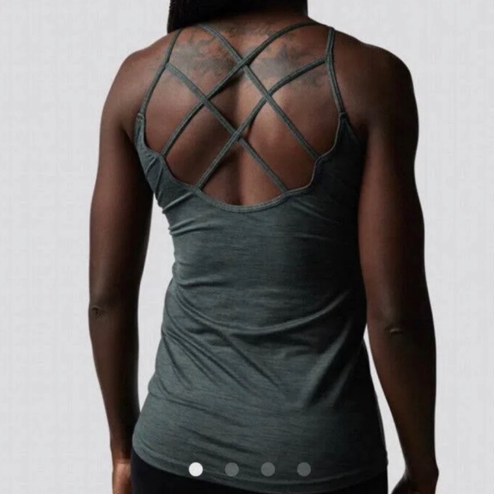 Born Primitive Latitude tank top sz XL